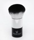 Reflectives Kabuki Pinsel